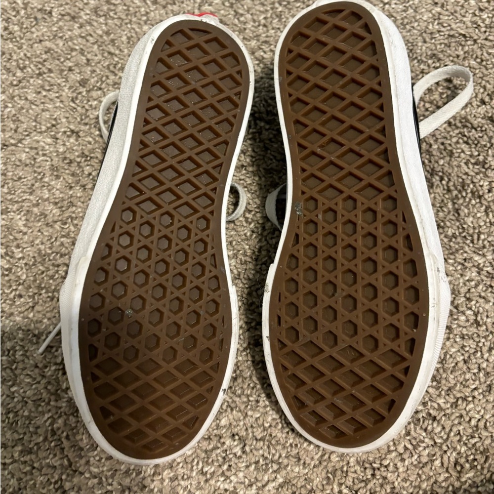 Vans - Picture 4 of 5